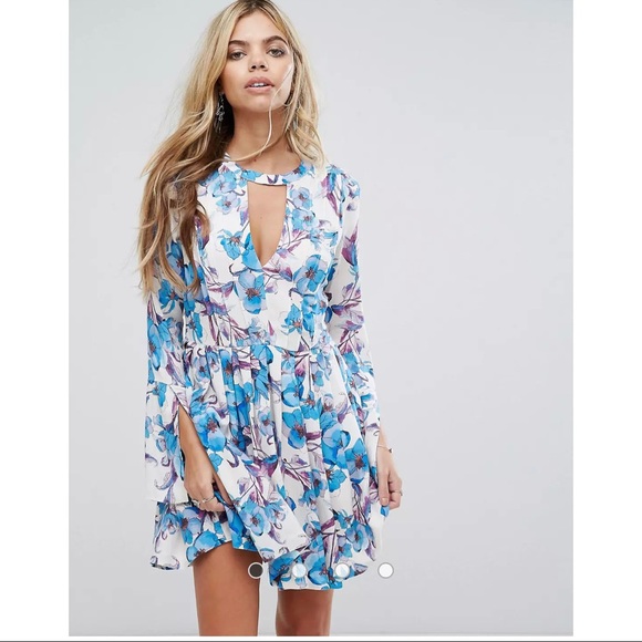Free People Dresses & Skirts - Free People Tegan Floral Printed Dress